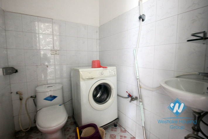 4 bedroom house for rent in Dao Tan, Ba Dinh